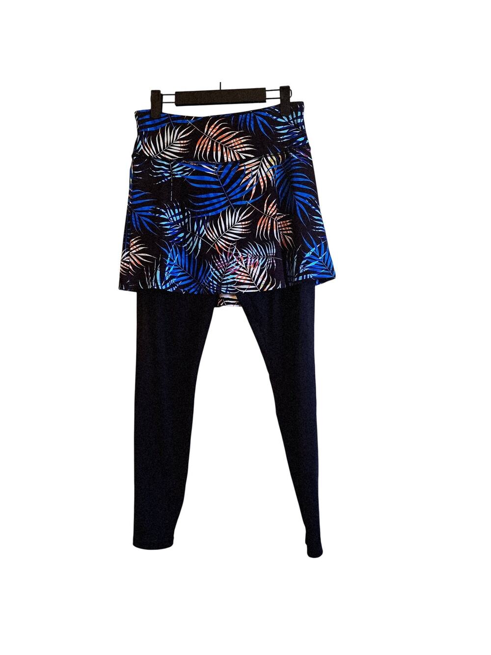 Anivivo athletic skirt with leggings size medium